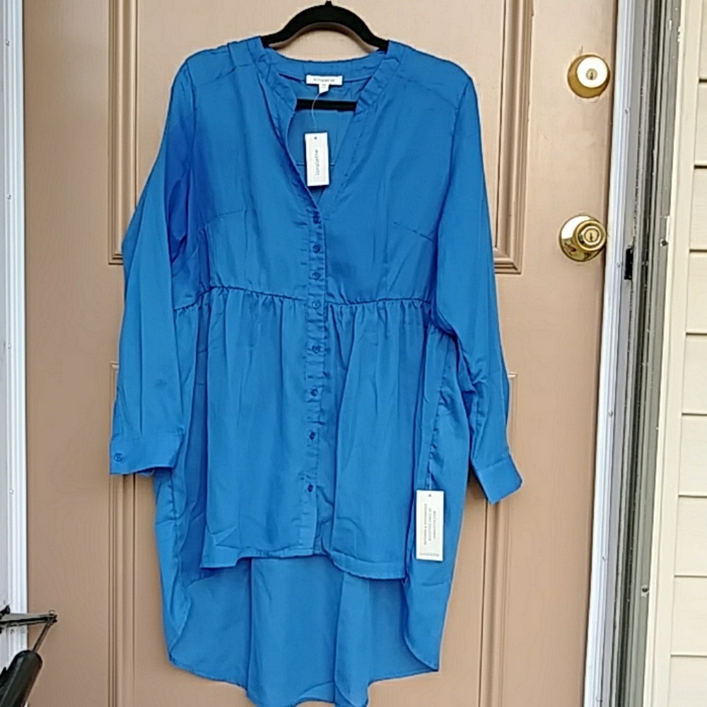 LORALETTE under Avenue co.🌼 HI/LO TUNIC